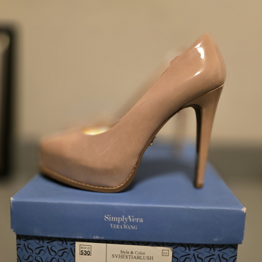 Simply Vera Hestia Blush Patent Platform Heels